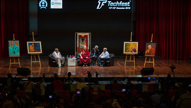 HH the Dalai Lama addressing students during Techfest 2018 on December 12, 2018 (Photo: IIT Bombay)