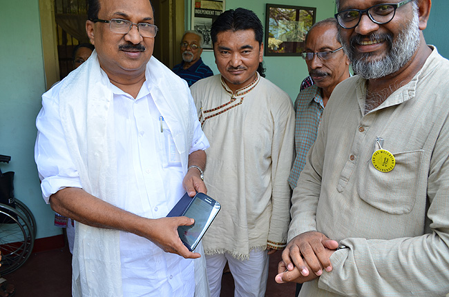 April 6, 2013: Union Minister for Consumer Affairs, Food and Public Distribution of Government of India, Prof KV Thomas launches the Wellbeing Mobile Application (http://goo.gl/dVb75) developed by ThoughtShastra Solutions, Mumbai. Dr Dorjee Rapten Neshar, Suresh Babu and Sethu Das next to him. (Photo: Yeldtho Mathew)