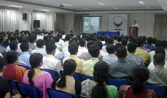 Vijay Crishna speaks at the School of Communication and Management Studies (SCMS), Kalamassery on July 27, 2008.