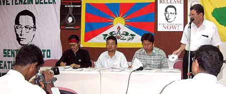 Save Tenzin Delek Campaign Launch in Bombay: Nov 4, 2004