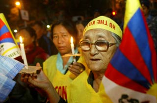 Protest Against Hu Jintao in Bangalore (Photo: Times of India)