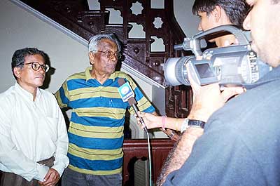 CA Kallianpur (Friends of Tibet) and SV Raju (Indian Liberal Group) speaking to the media