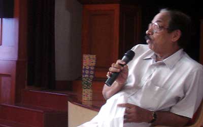 KL Mohanavarma, novelist and columnist introduces the film - 'The Basque Ball: Skin Against The Stone' - directed by Julio Medem.